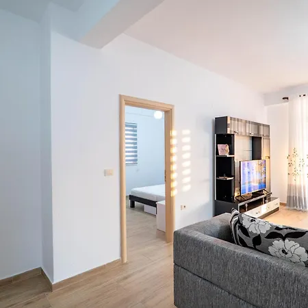 Ani Sea View Apartman *